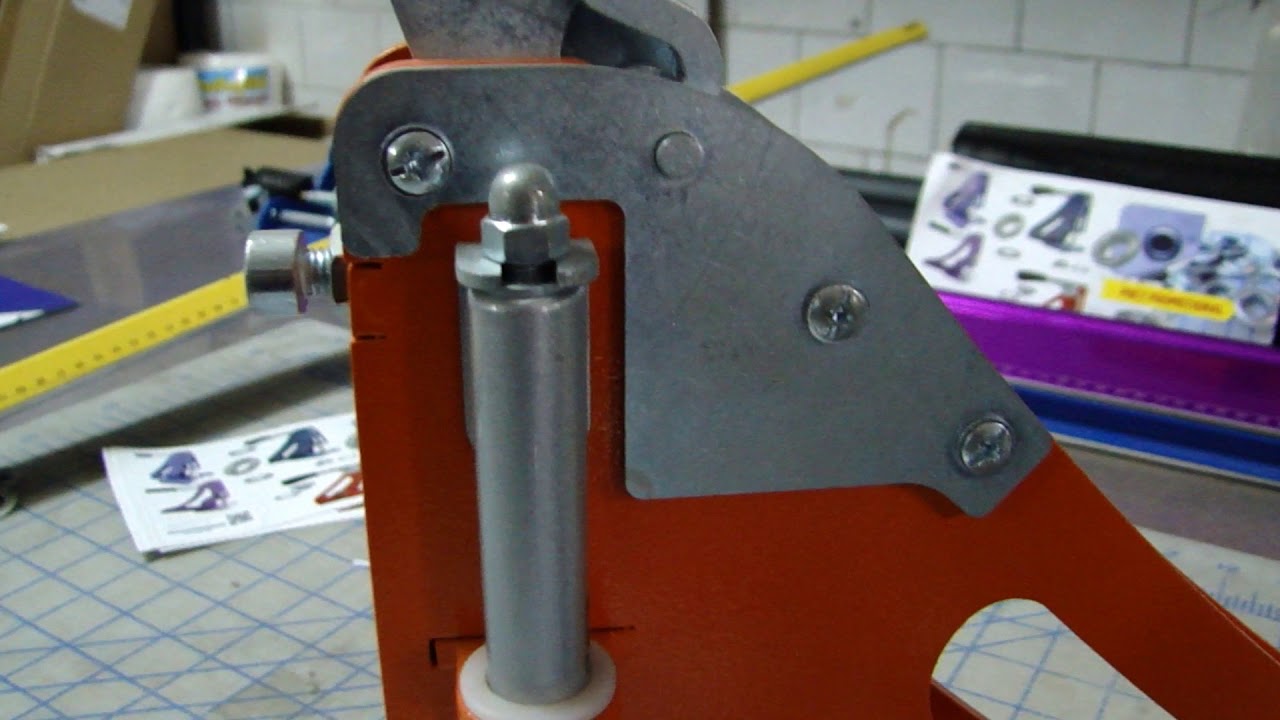 Capsatoarele manuale pentru bannere si prelate RS1016S si RS1012S