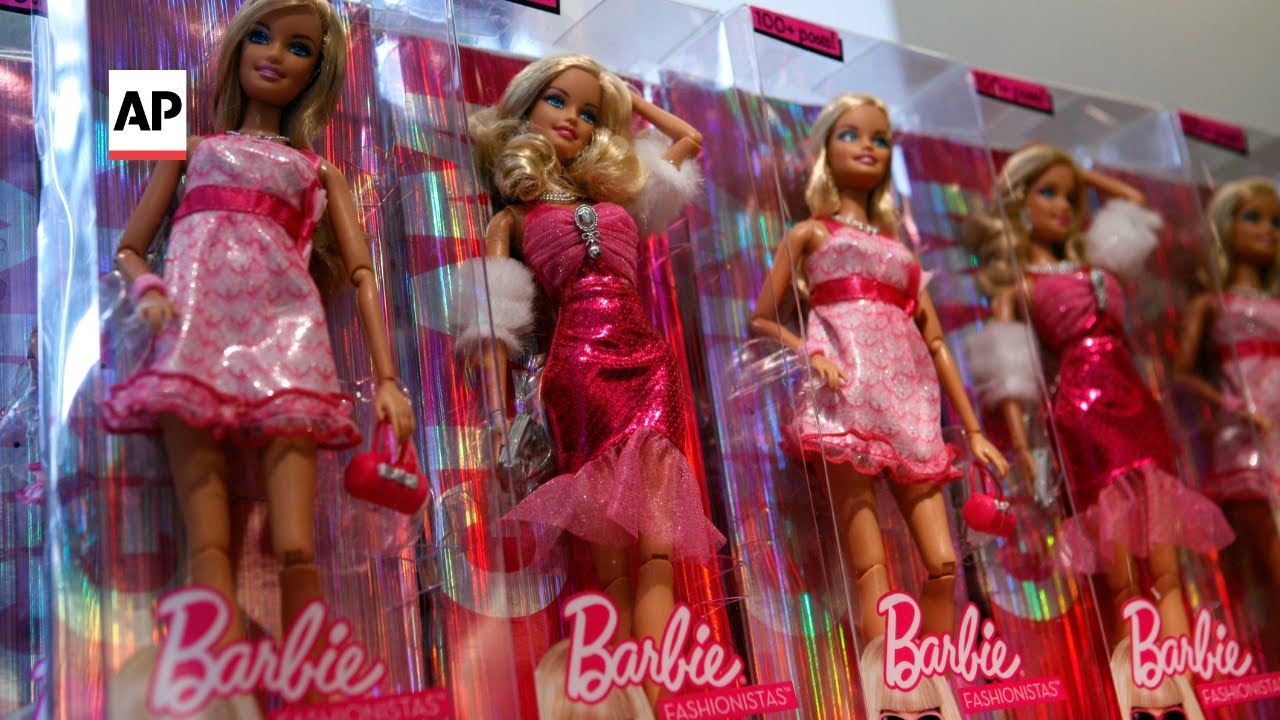 Barbie fans gather for convention in Florida