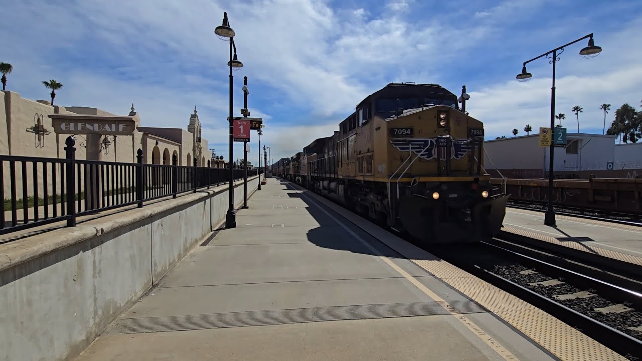 A774 and Union Pacific At Glendale Station.