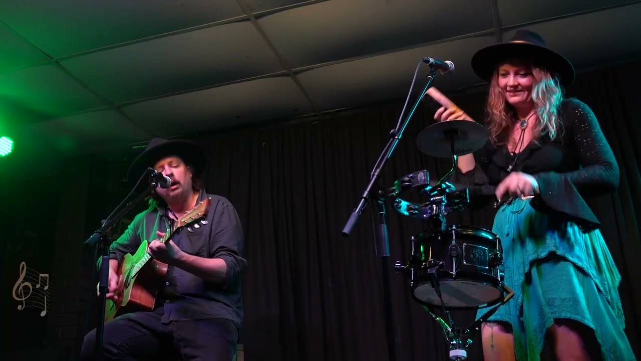 Julian James & Beci Kate with 'Roll in my sweet baby's arms'