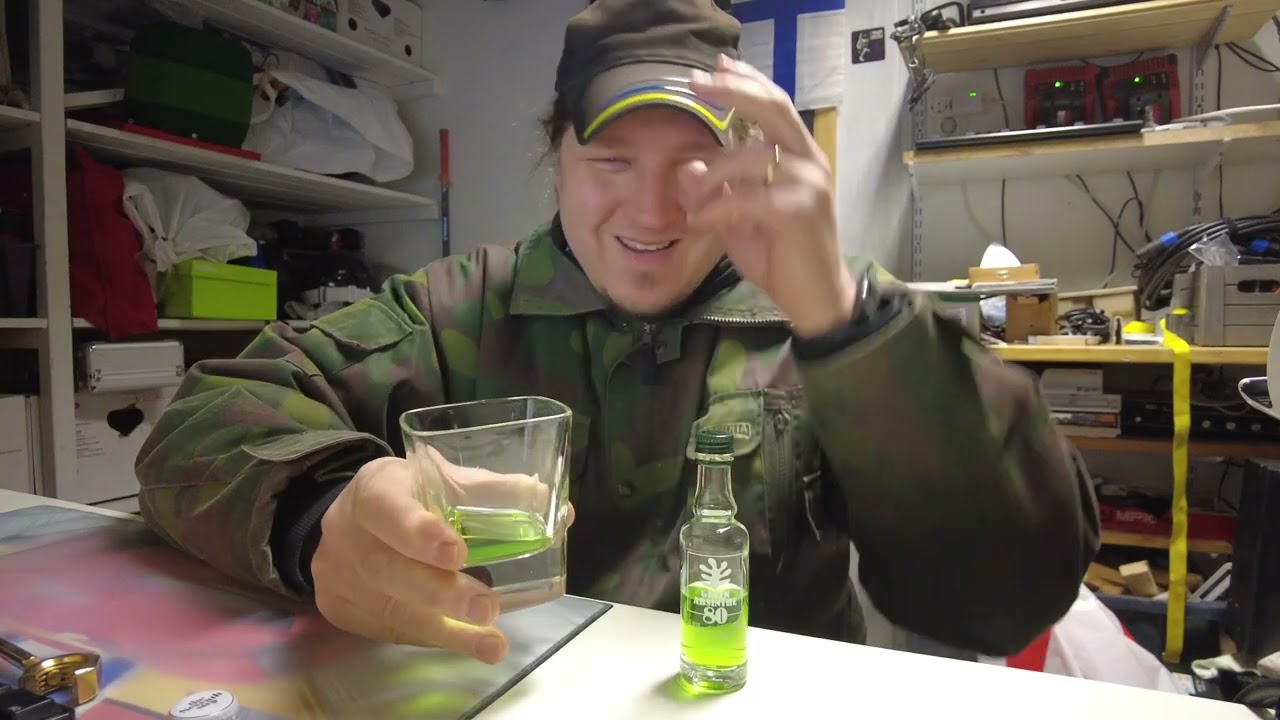 Pahanmakuisimman viinan etsintä -  Antonio Nadal Absinthe 80 Green