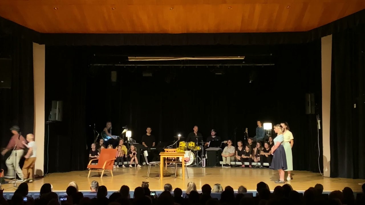 Soustředění - Šakalí léta