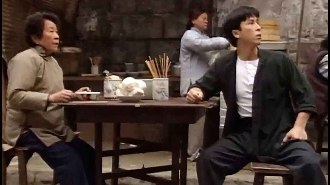 武士狂踢小孩，甄子丹一個饅頭打廢日本武士！⚔️ 武俠 | Kung Fu精武門