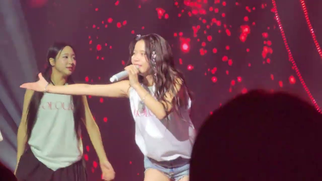 240601 솔라 첫콘 콘서트 직캠 Solar - 앵콜 Encore - COLOURS Concert Seoul (14)