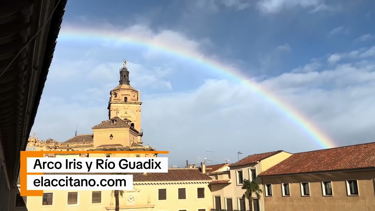 Arcoíris sobre la Catedral de Guadix y estado del caudal del Río Guadix