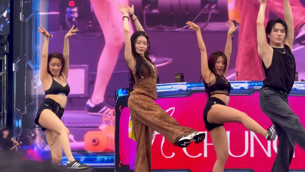 [4K] 250704 워터밤서울 | 청하 - WATERBOMB 2025 Medley : Why don't you know + Algorithm(최초 라이브)