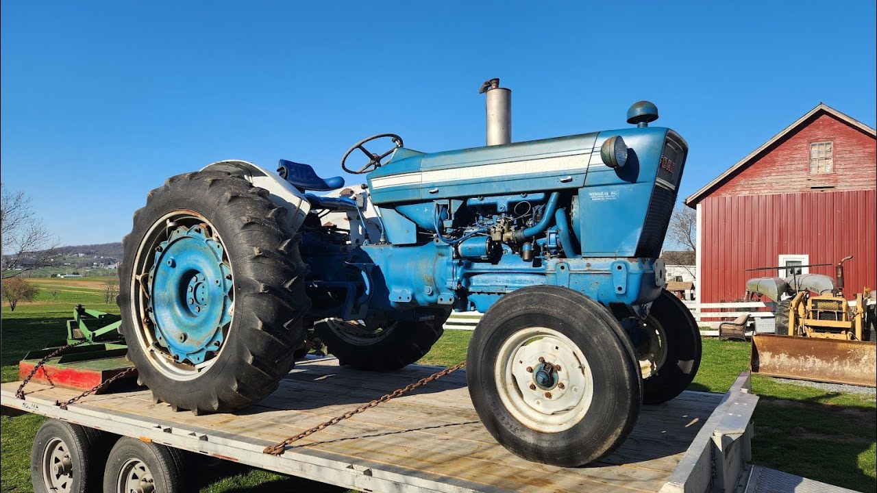 Здесь и ушёл — отличный оригинальный трактор Ford 5000 1969 года — краткий обзор и запуск