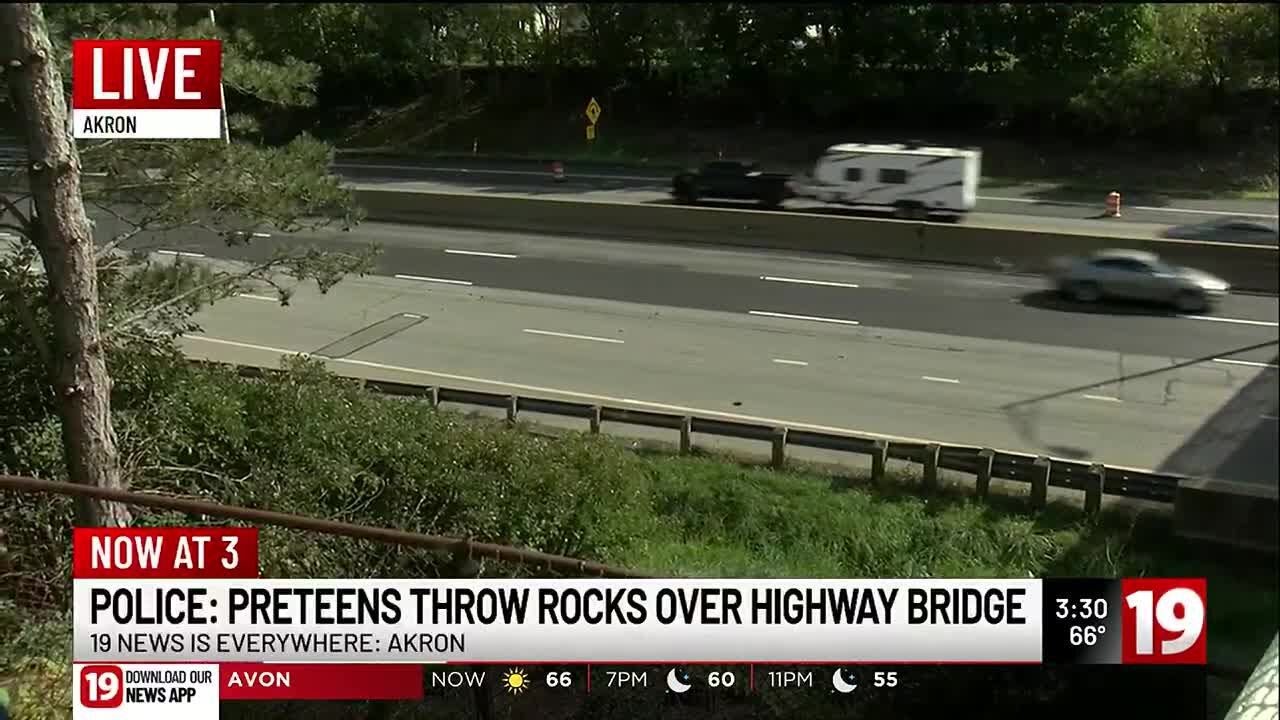 2 Akron preteens hurt motorist, damage 9 cars by throwing rocks over highway bridge ‘for fun’: AP...