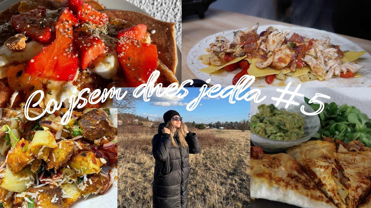 Co jsem dnes jedla #5 | Nejvláčnější proteinové lívance 🥞, trhané kuřecí a salát s krutony 🍞