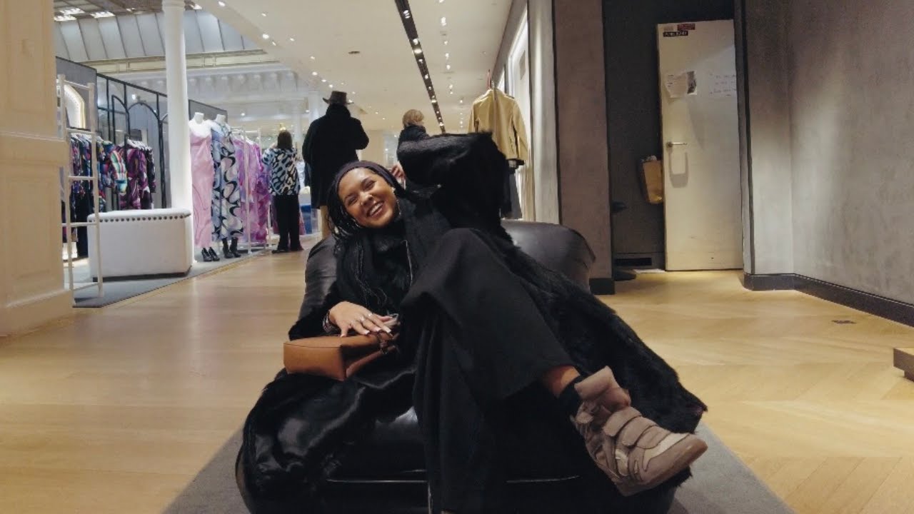 luxury vintage shopping in paris