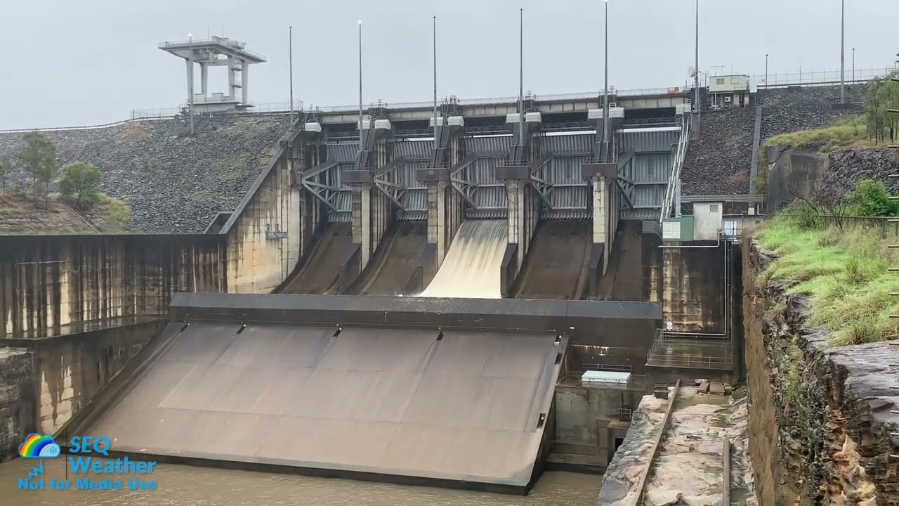 Wivenhoe Dam opening on the 11 05 2022
