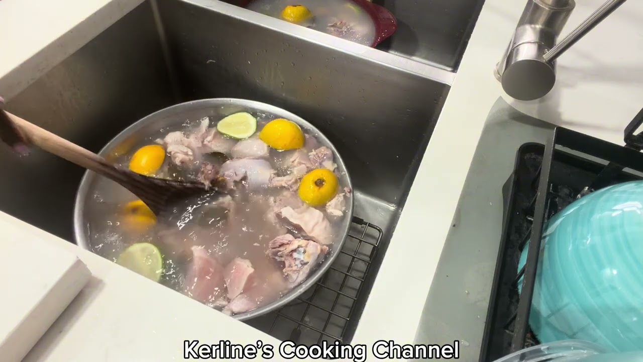 How To Make Chicken Sauce, Tomato Sauce, Season, Onion, and Butter