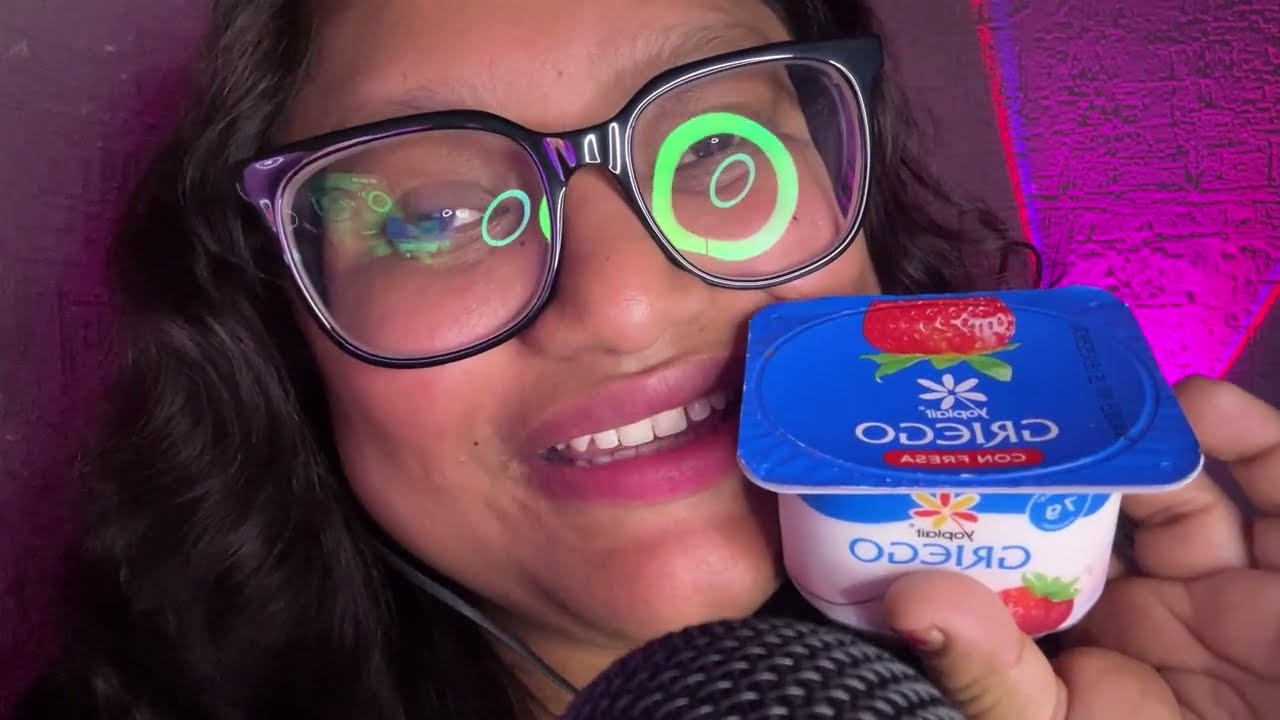 ASMR COMIENDO YOGURT