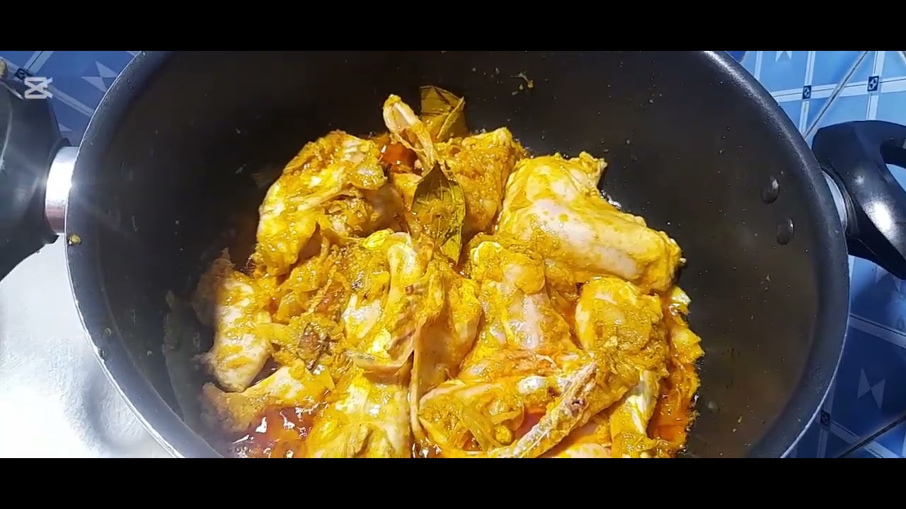 আবারো রান্না করলাম   চিকেন ভুনা খিচুড়ি😋😋
