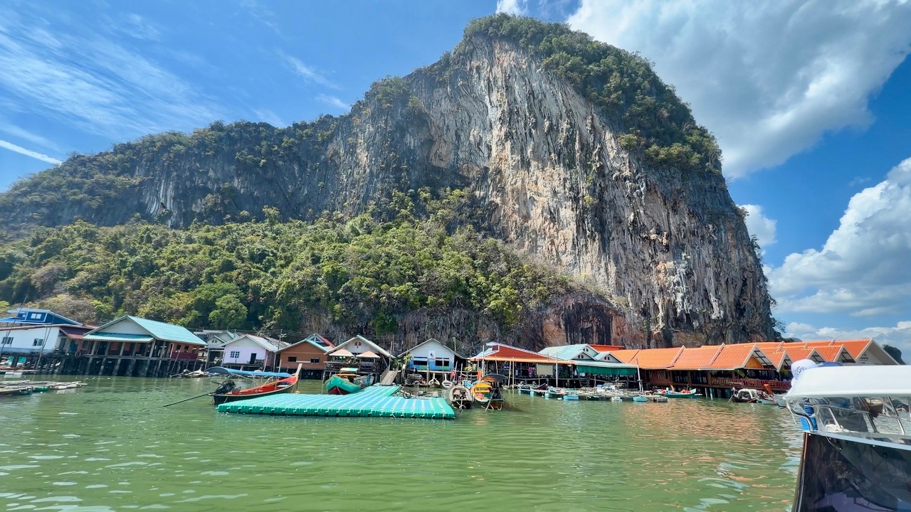 Panyee Island - Muslim floating village