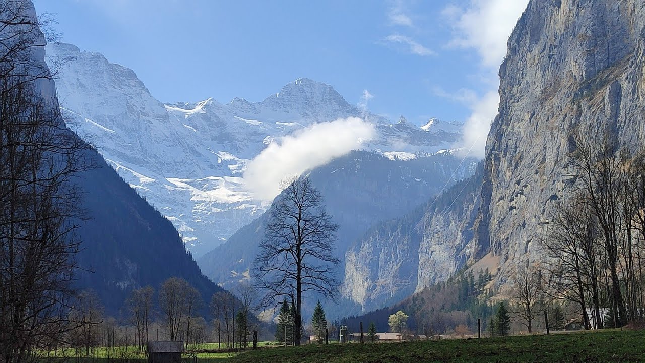 Lauterbrunnen Walk & Hike – Peaceful Swiss Valley