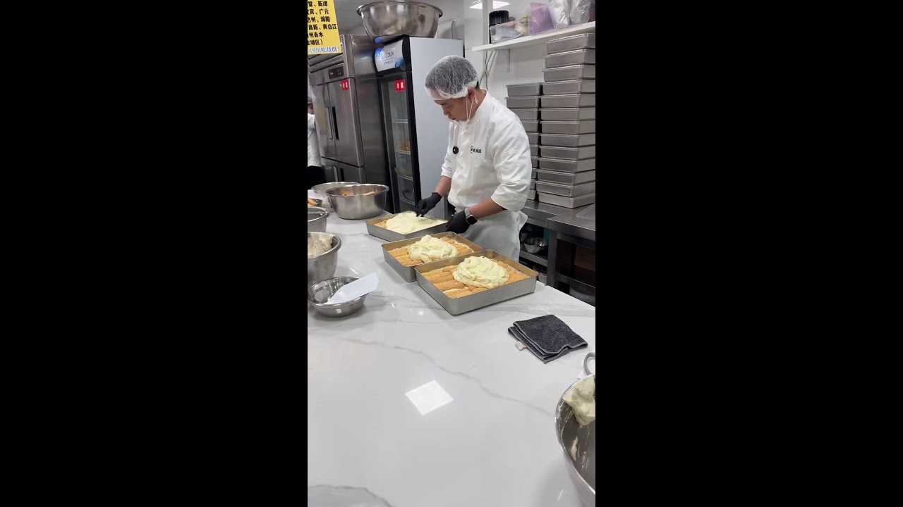 FOOD LIVE