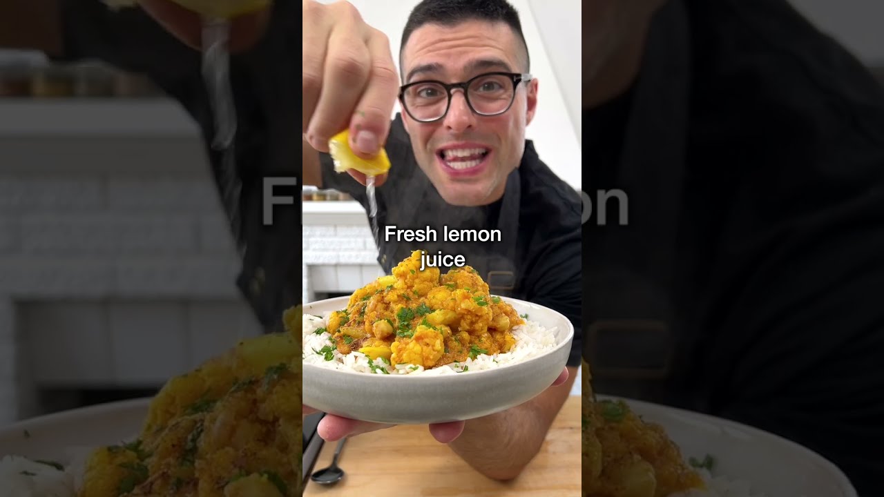 Cauliflower Curry is a veggie-packed Dinner Idea