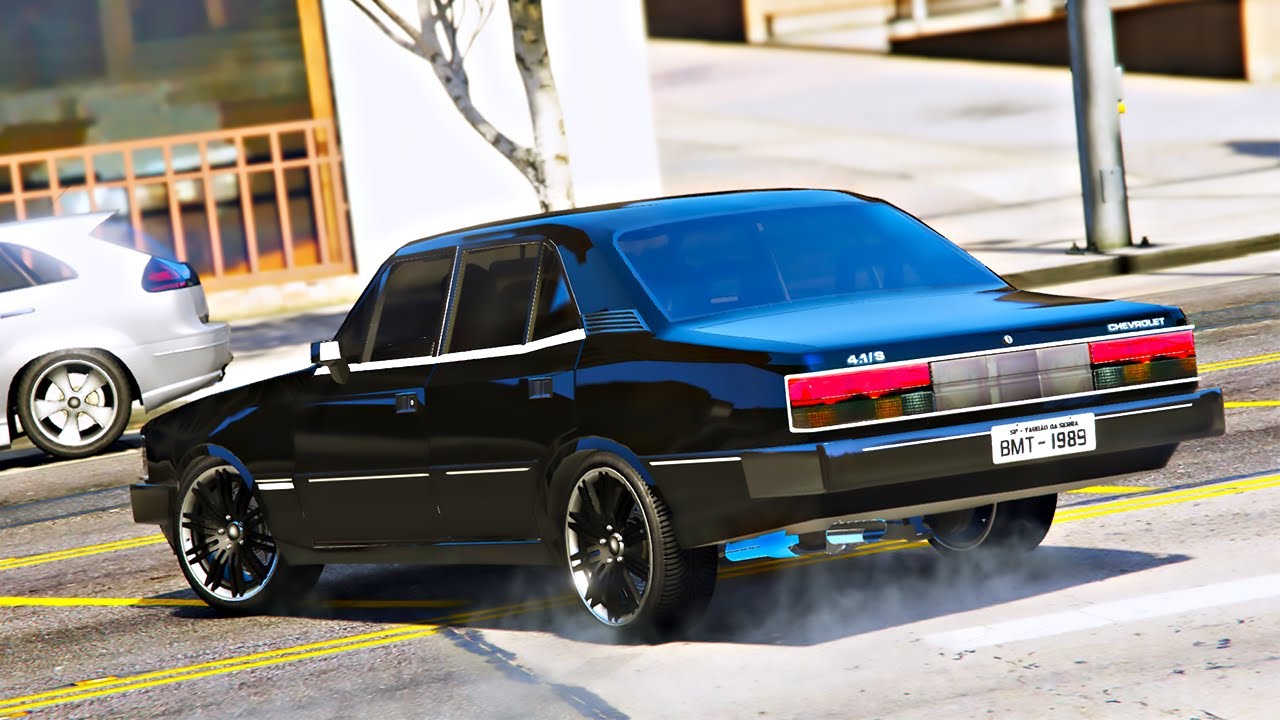 TENTANDO DAR FUGA DA POLICIA DE OPALA DIPLOMATA - GTA 5 MODS