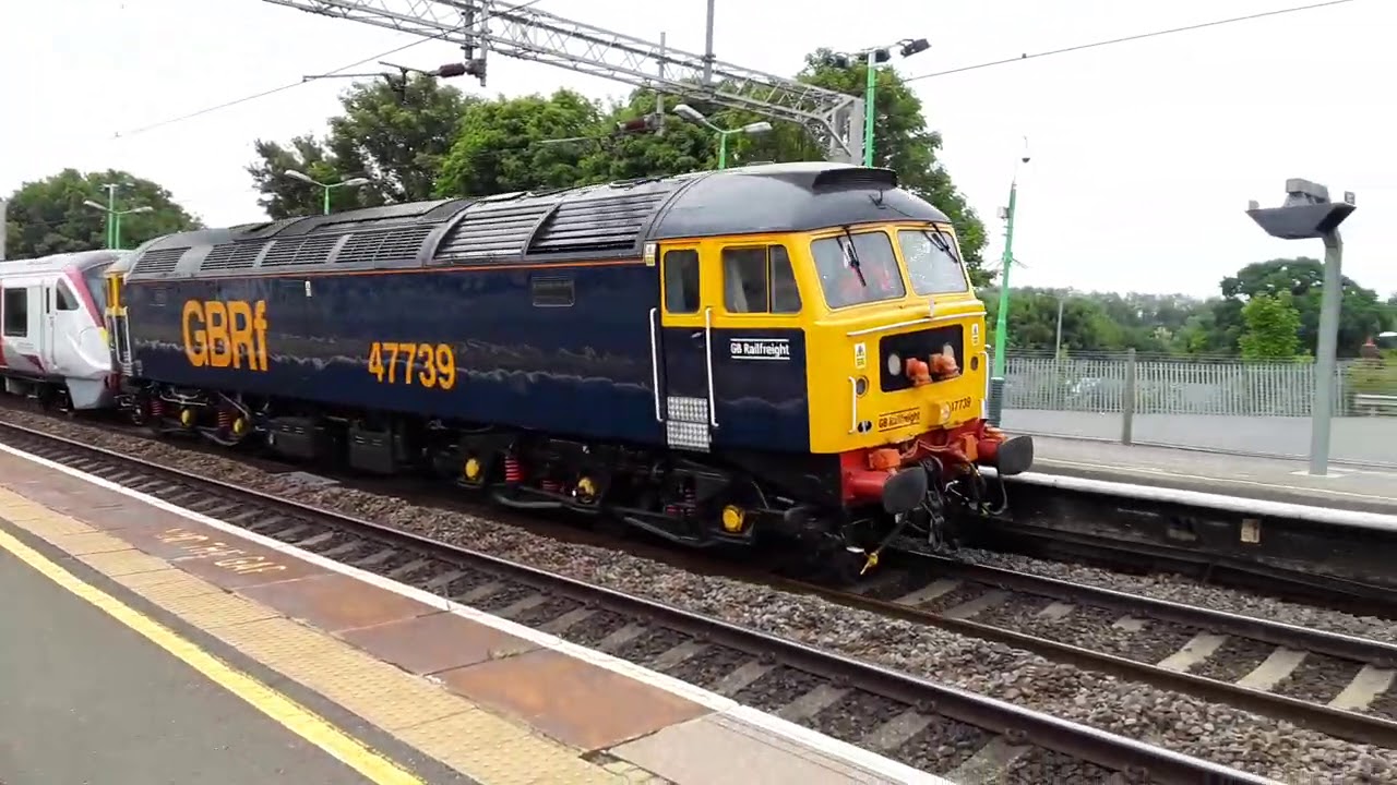 Rush Hour Trains at: Wolverton, WCML, 14/08/2020