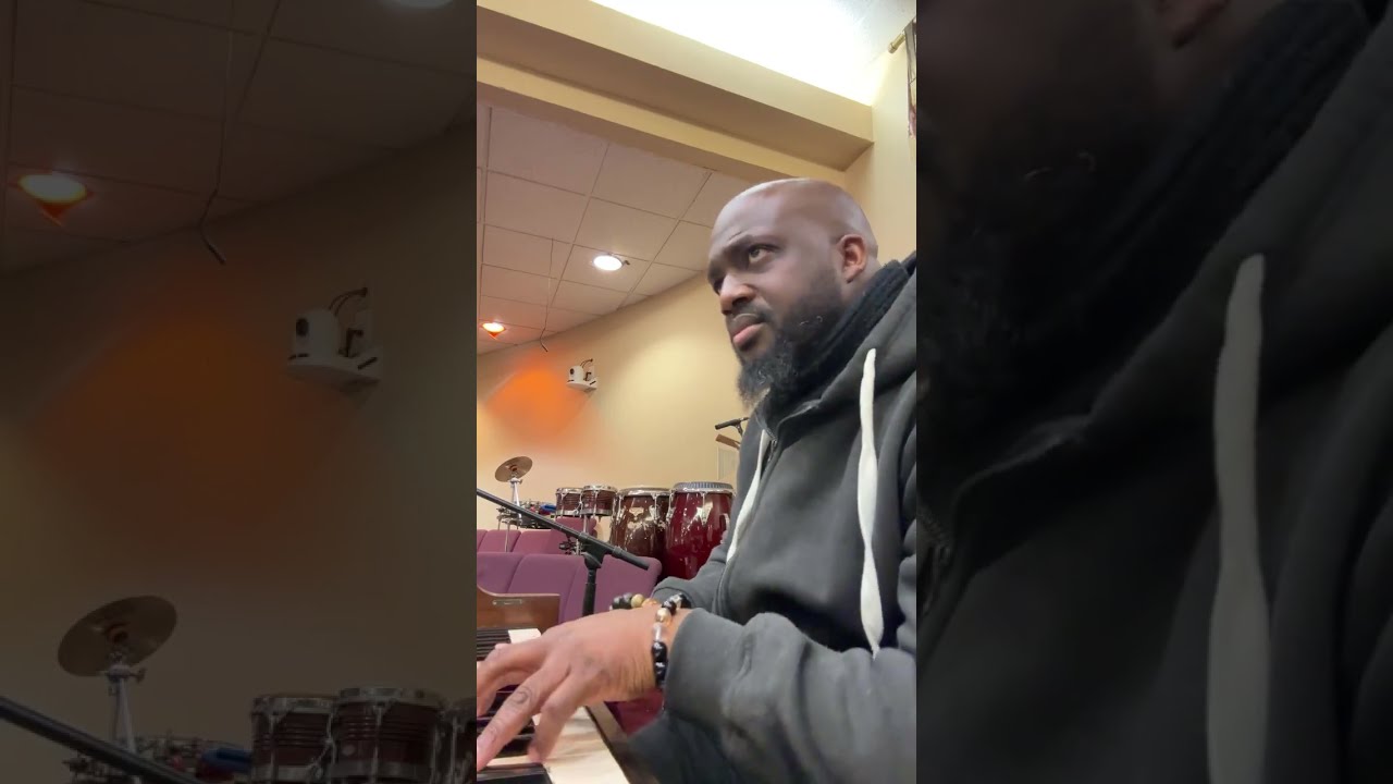 Kevin Powell on organ 2025 🎹🎼🎶🎵