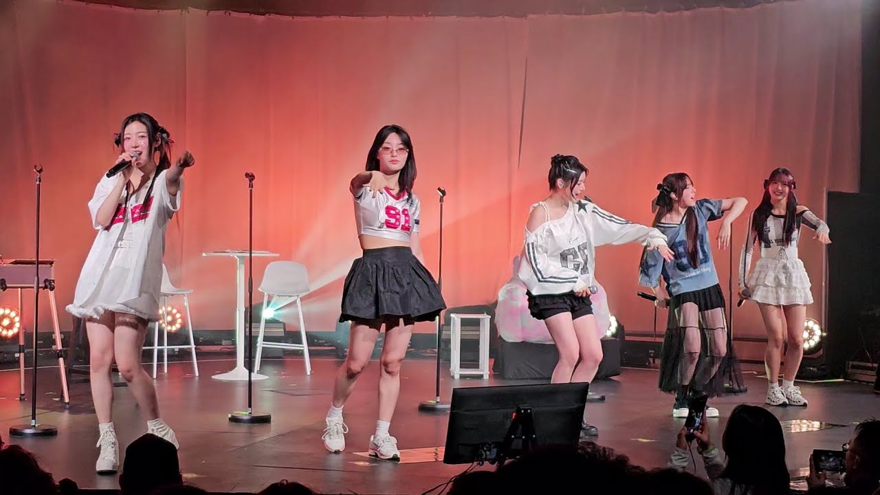 Fifty Fifty 피프티 피프티 | Taylor Swift's Cruel Summer (cover) | 20241201 PHX Live 라이브