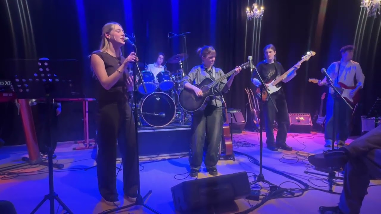 Muziek PO van Nicki met een nummer van Jezus Christ Superstar