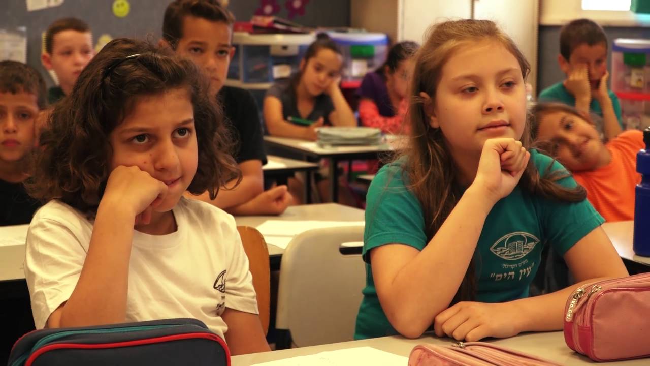 יום בחיי איתמר . ילד לקוי שמיעה הנעזר במרכז 