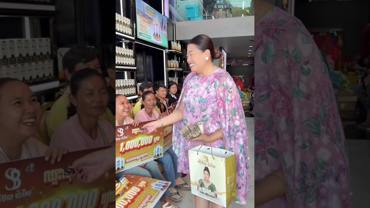 ស្លន់ពេក សុខ រស្មី បុកក្បាលលែងដឹងឈឺ😢 ឡានឡើងពេញហាងកើតអីចេះ Sok Reaksmey