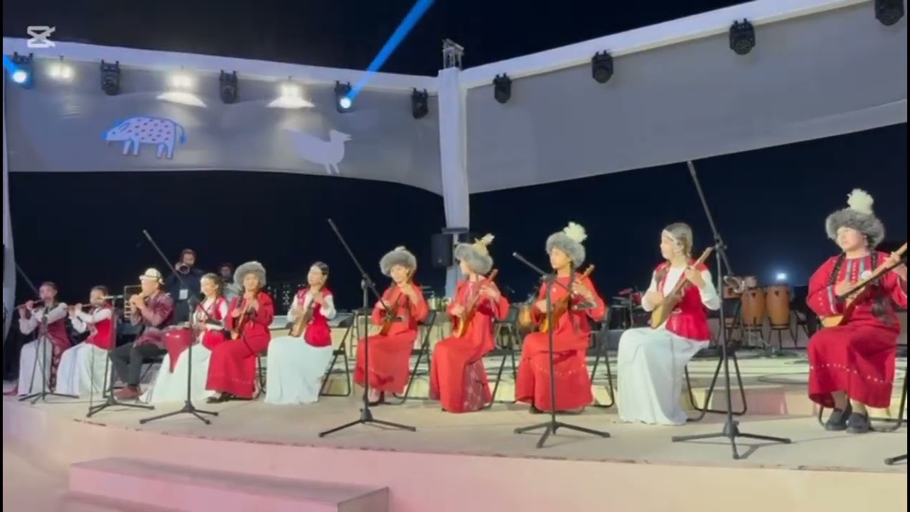 Устат шакирт Кереге-Таш ансамбли.