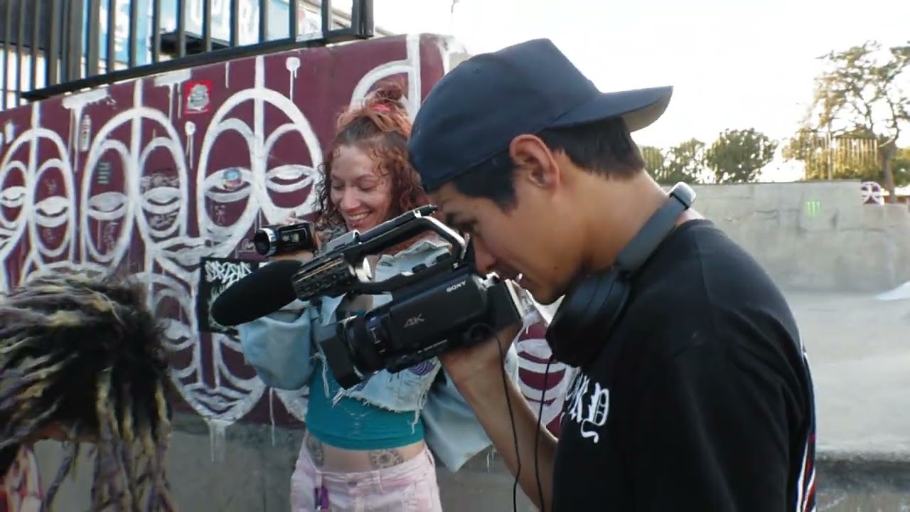 Tampa Skate - (Free Skate Day Vlog) 