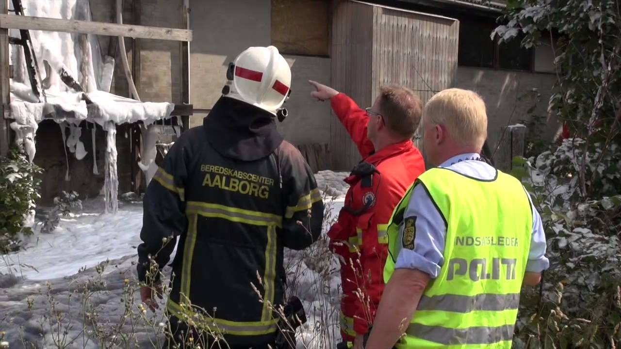 Brand p&aring; Ulsted d&oslash;re og vinduer i Ulsted