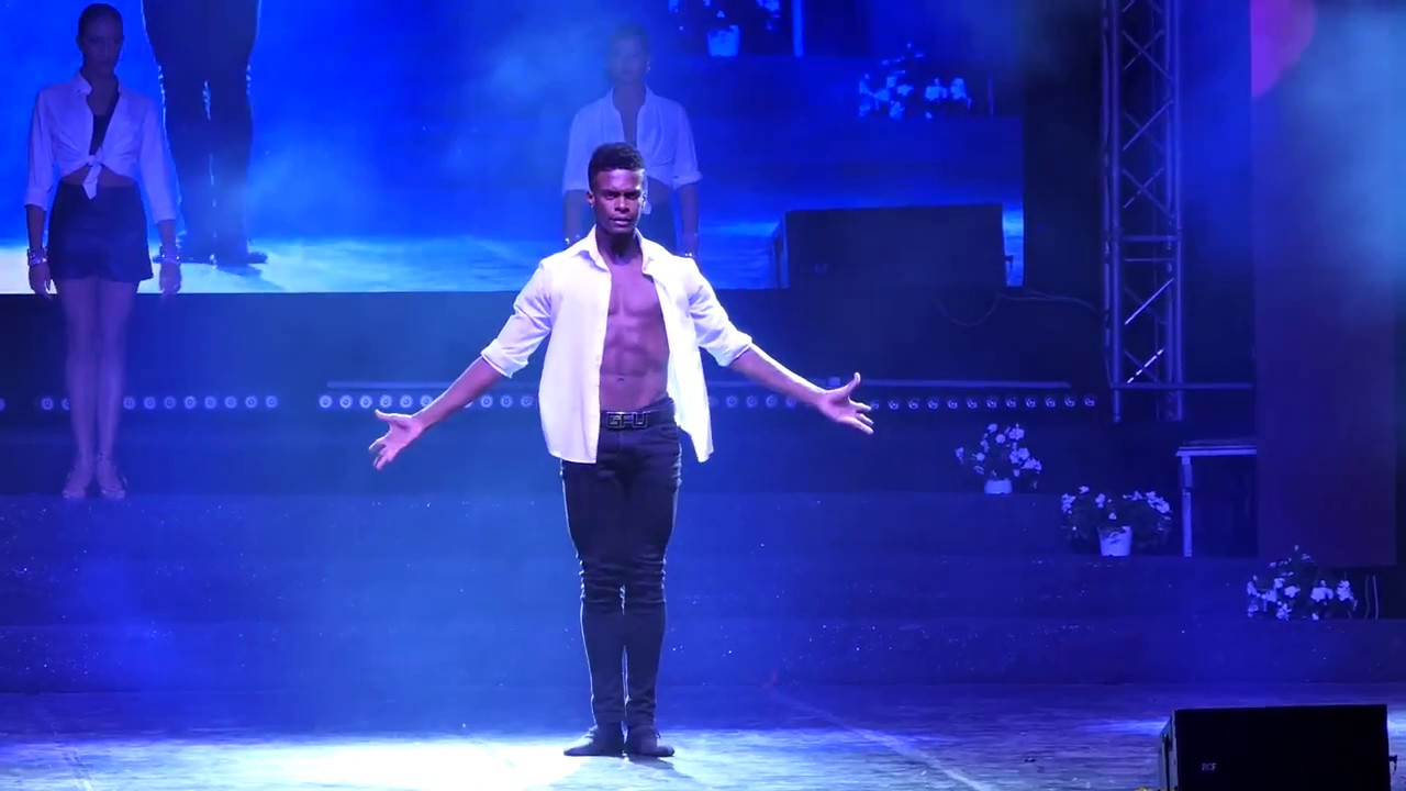 Bryan Ramirez & Cuban Club Bari - Medley Michael Jackson / 