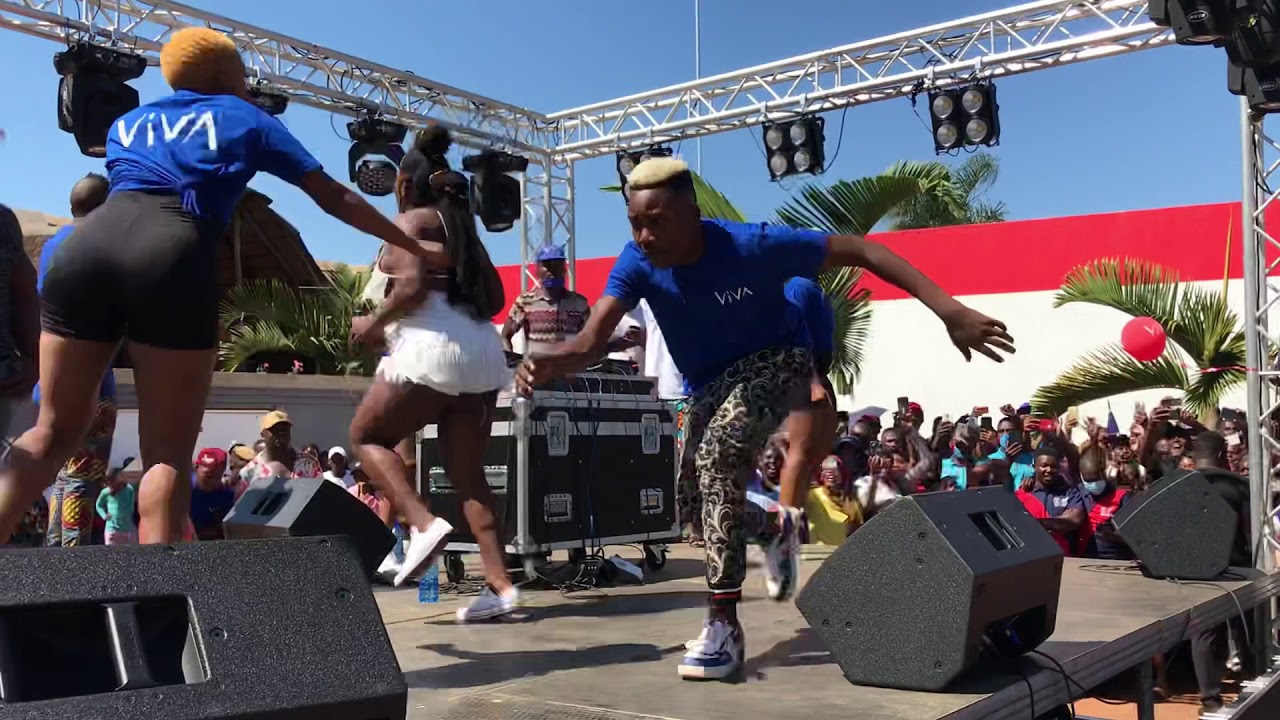 Makhadzi performing lokololwa @Viva Garage (Sibasa )