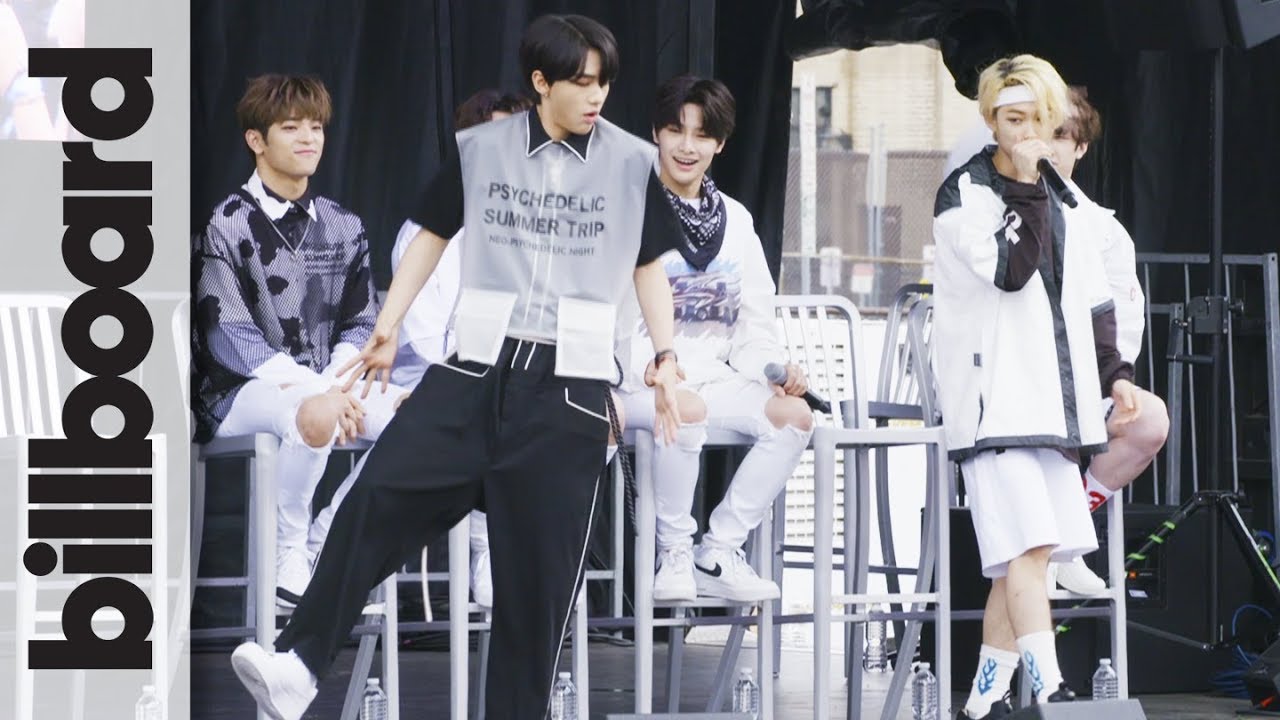 Stray Kids' Felix & Hyunjin Show Off Their Dancing, Beatboxing Skills | KCON 2018