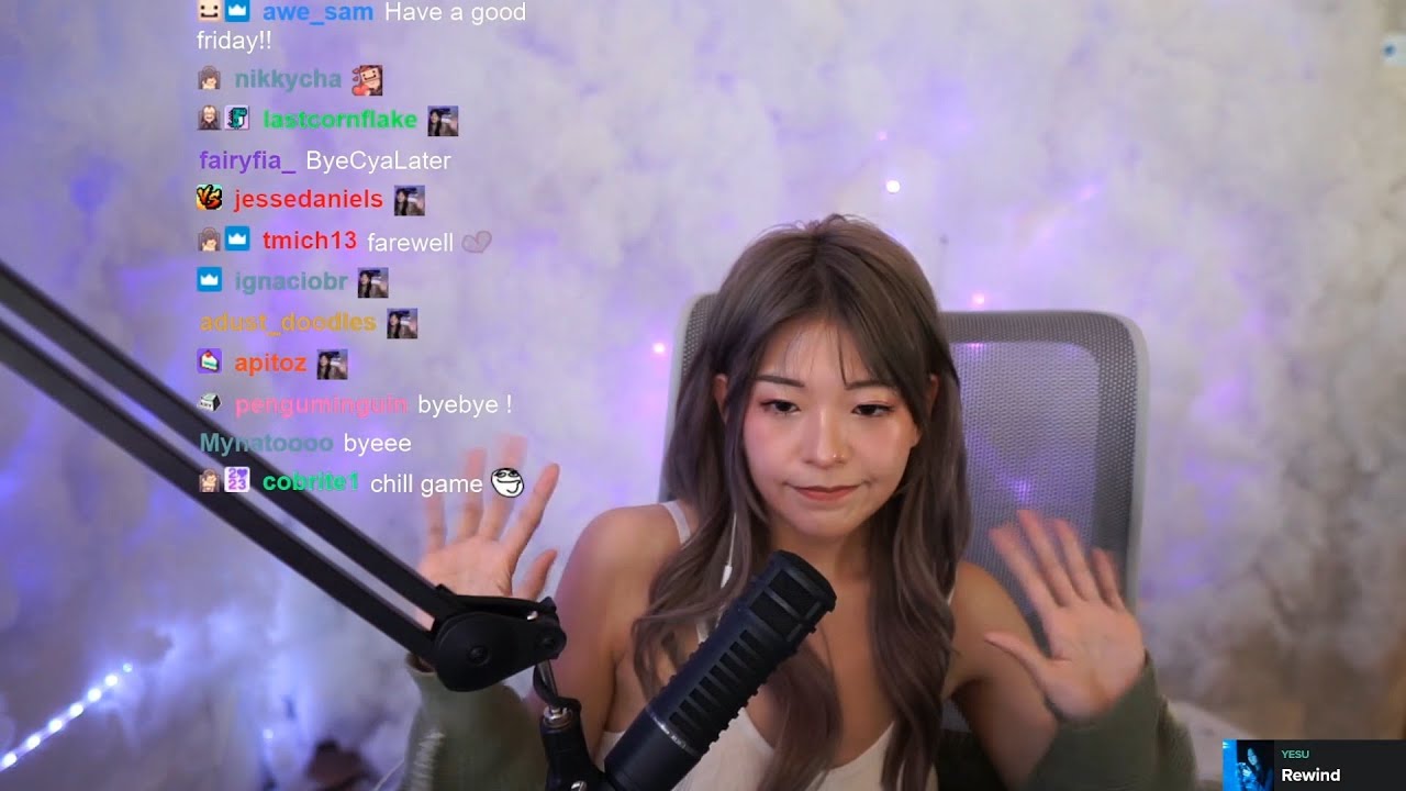 Miyoung is cursed to say bye to chat multiple times for 3 minutes.