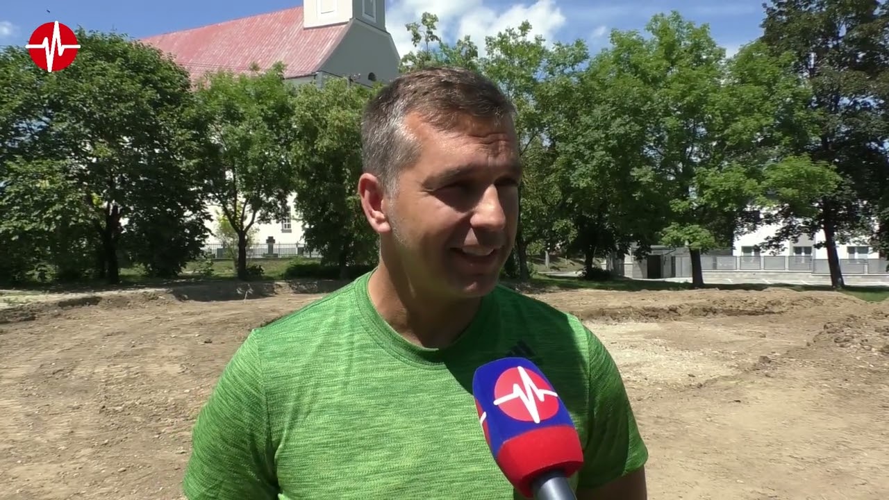 Vzniká otvorený amfiteáter v centre obce Košeca 22.6.2022
