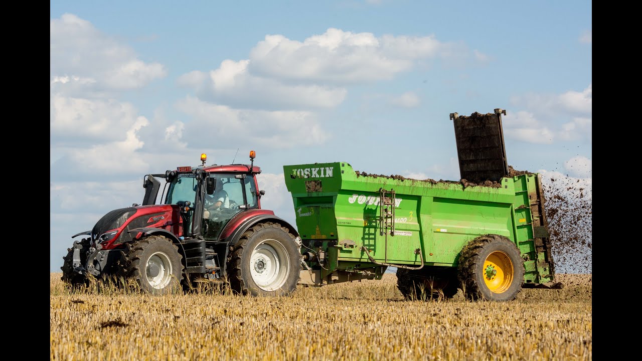 Un Valtra T 174 à l'Épandage de Fumier | Manitou MLT 634-120