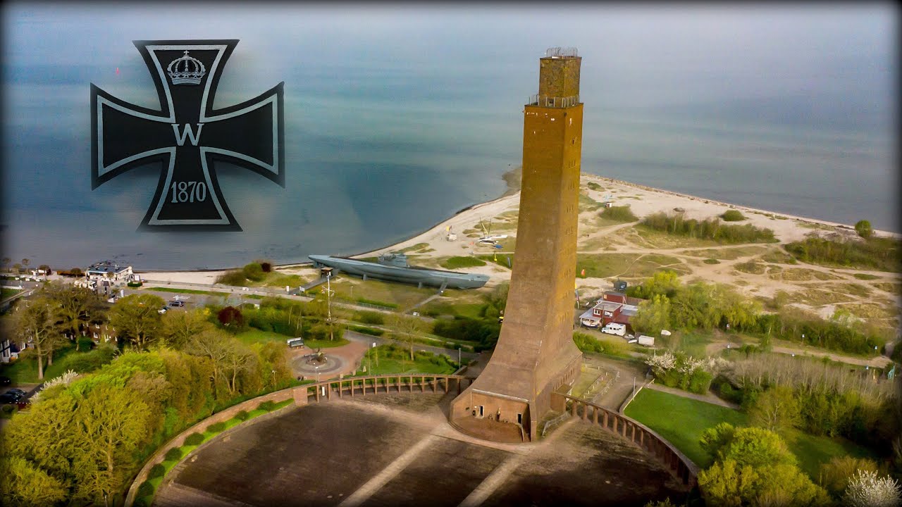 Entblöße Dein Haupt Und Schweige | Ehrenmal der Marine in Laboe