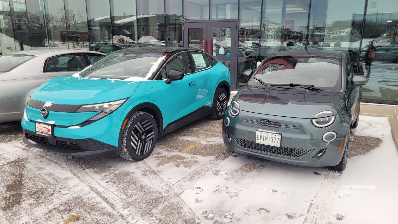 Nissan Leaf SV+ 2026 года против Fiat 500e: первые впечатления и сравнение от Джорджо Армани.