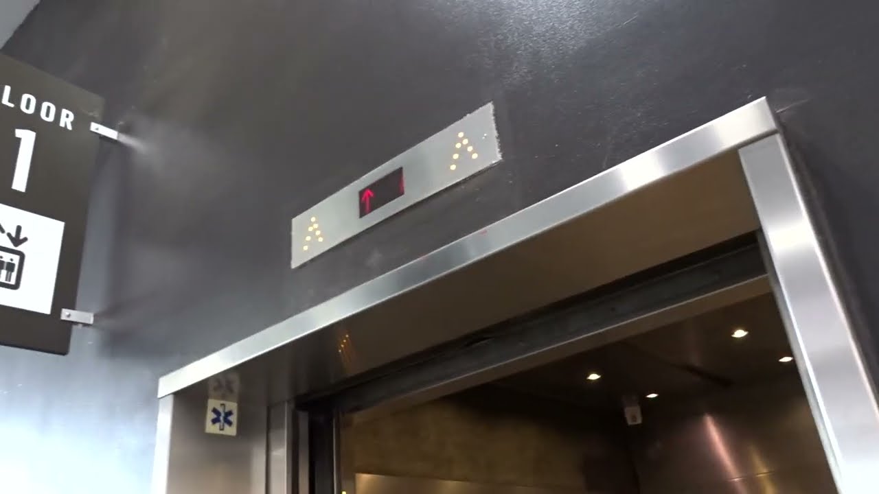 Mitsubishi South Elevator at Westfield Topanga Owensmouth Garage