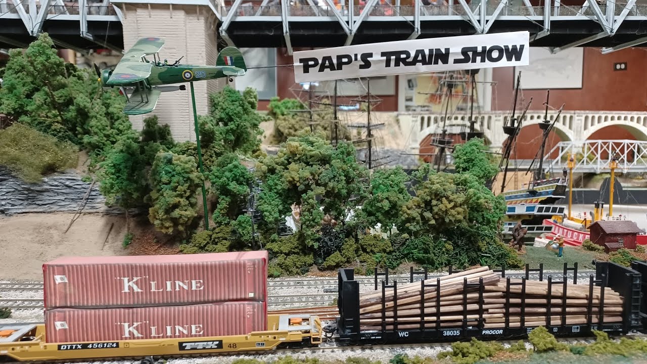 How I make free HO scale containers and making utility pole loads