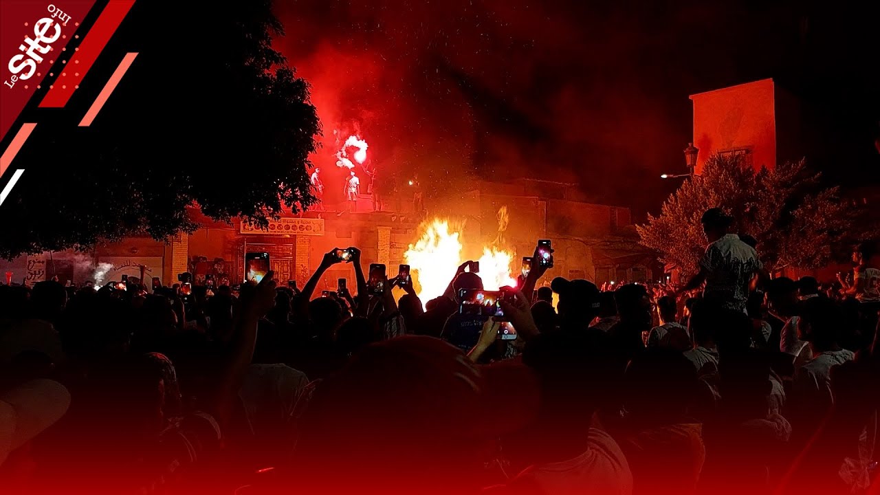 نايضة فمراكش بمناسبة عاشوراء.. أصوات القنبول والدخان والشماريخ تهز أحياء المدينة الحمراء