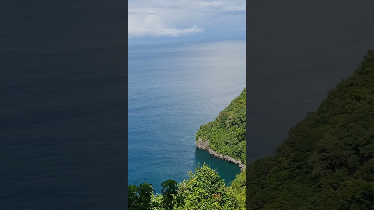 View via jalur barat perjalanan aceh medan #medanaceh #roadtrip #acehbarat #pantai #penatapan