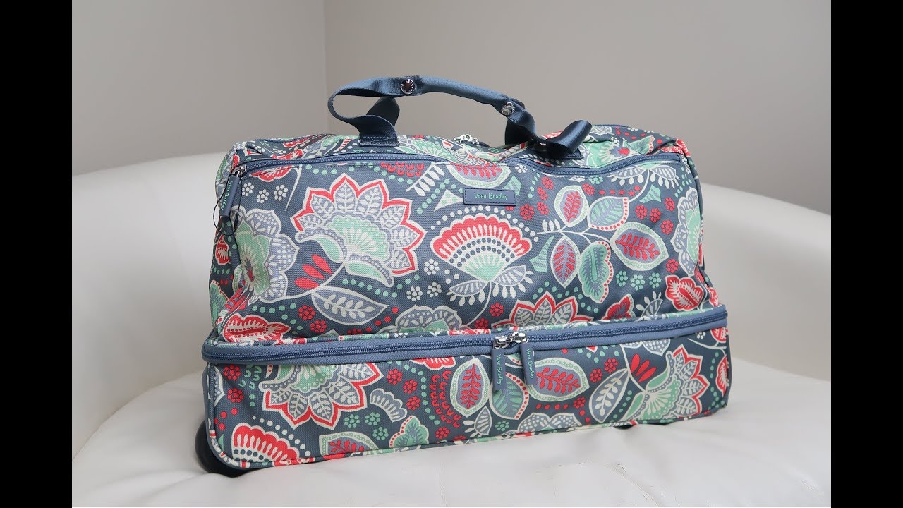 Lighten Up Wheeled Carry-On in Nomadic Floral | Bag review | Vera Bradley