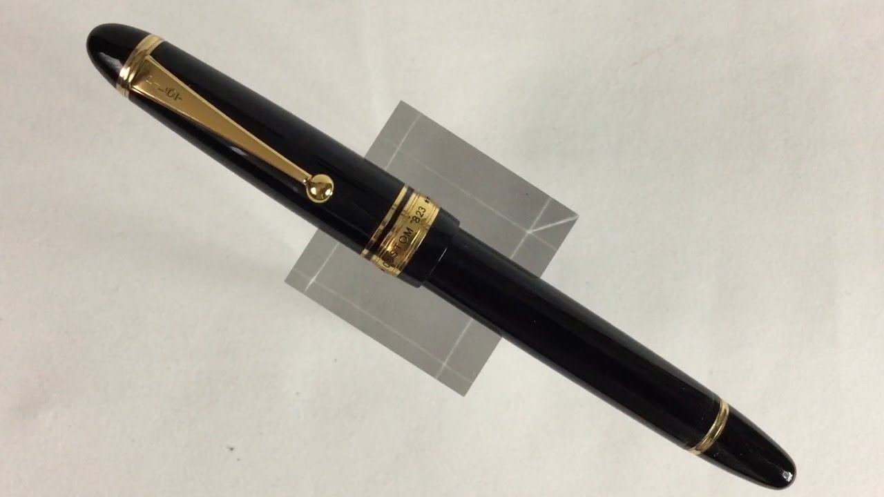 Pilot Custom 823
