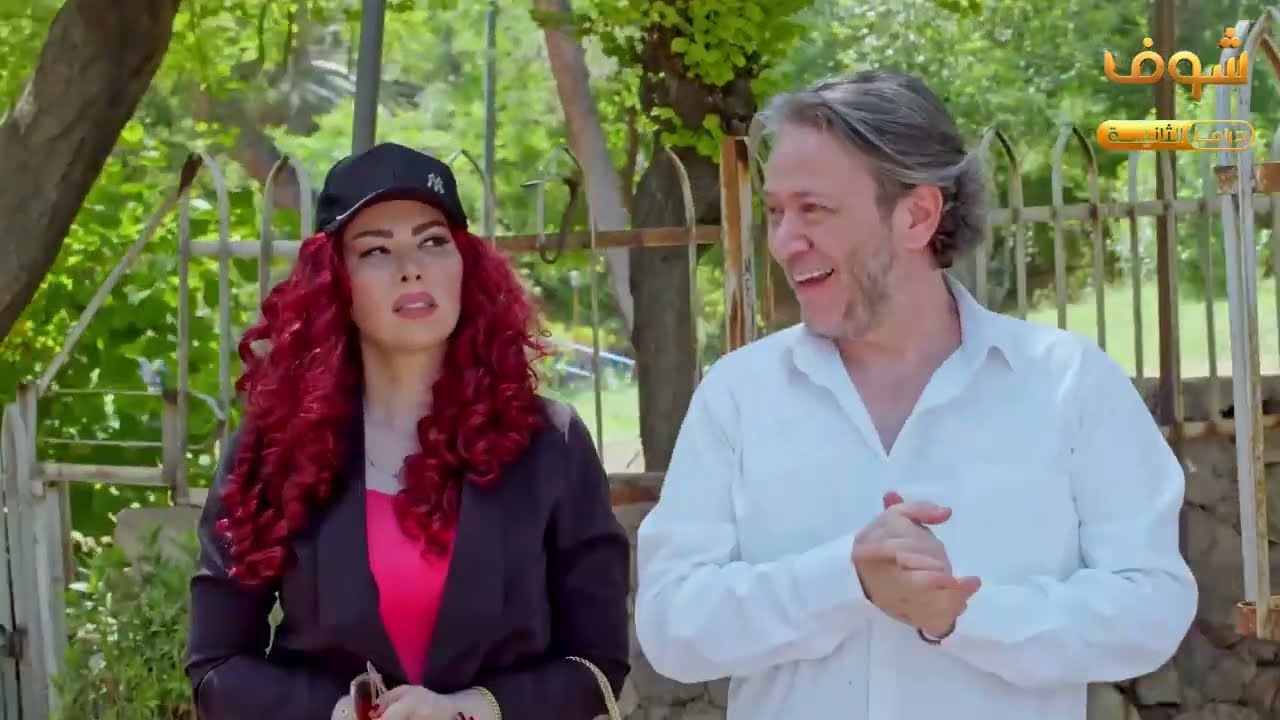 بتغار على زوجها غيرة عميا ومشان تتأكد انه ما عم يخونها تنكرت وراح تزوره بمكتبه وتعرض حالها عليه!😂