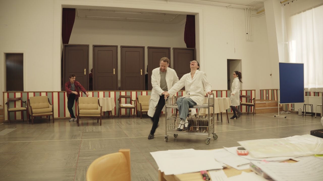 ABENDSONNE — Eine Kammeroper von Kristine Tornquist (Text) und Tomasz Skweres (Musik)