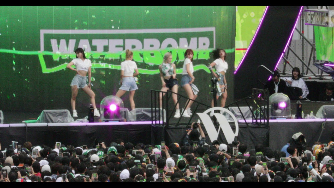 190720 [4K] WATER BOMB WITH SPRITE #ChungHa-#Snapping+#GottaGo+#RollerCoaster+#WDYK