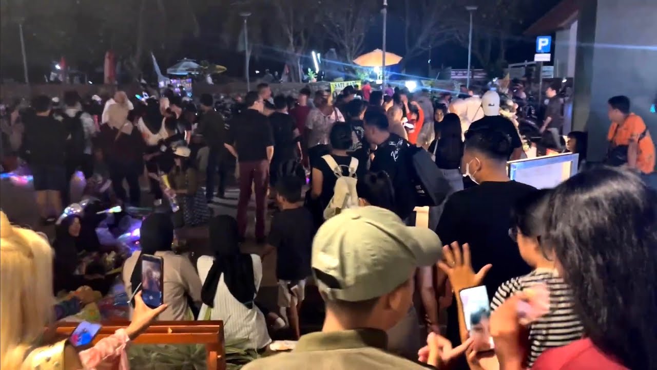 🇮🇩New Year's Eve in Kuta Beach Bali, Indonesia 